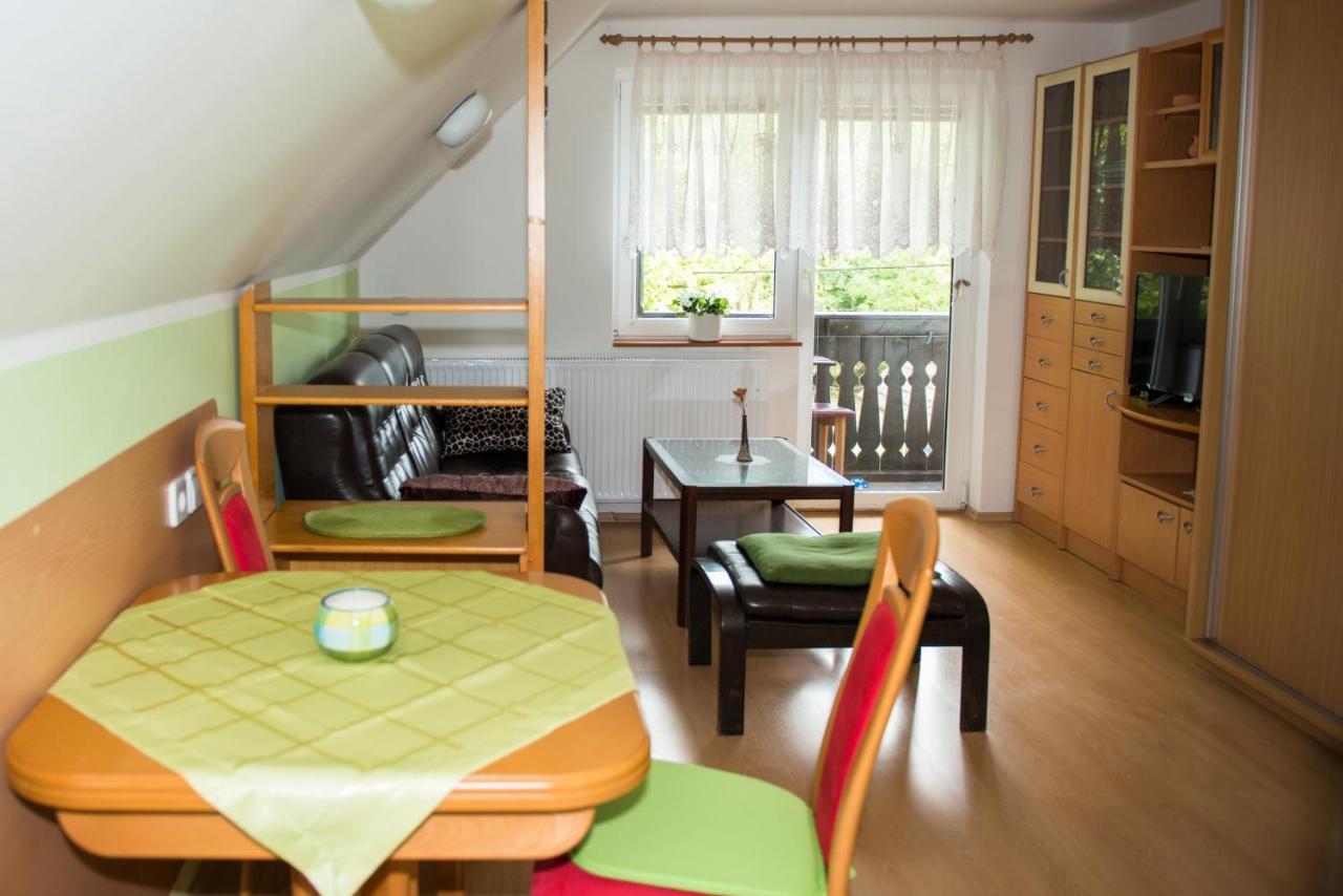 Apartma Kosnik Perunika
